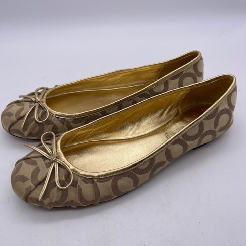 Coach Cream/Gold Landon Ballet Flat Size 9B Preppy Luxury